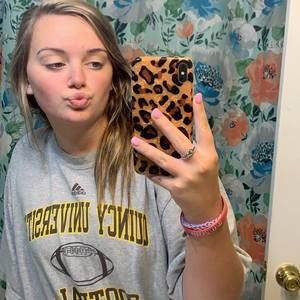 Meet your Posher, Abby